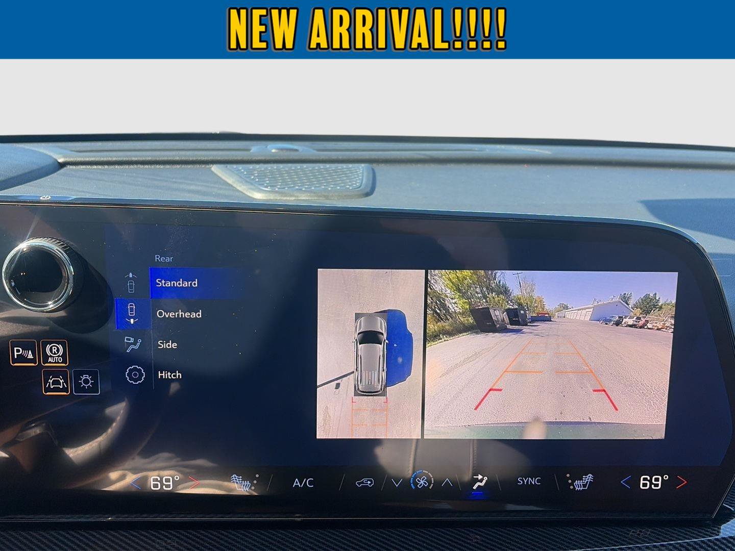 New 2027 Chevrolet Traverse Z71 w/ Enhanced Driving Package AWD/4WD image 21