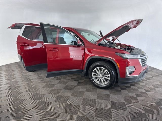 Used 2023 Chevrolet Traverse LT image 15