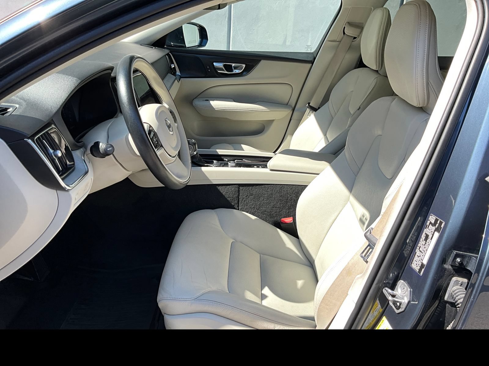 Used 2021 Volvo V60 T5 Cross Country w/ Climate Package AWD/4WD image 2