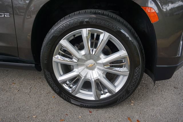 Used 2021 Chevrolet Tahoe High Country w/ Premium Package image 12