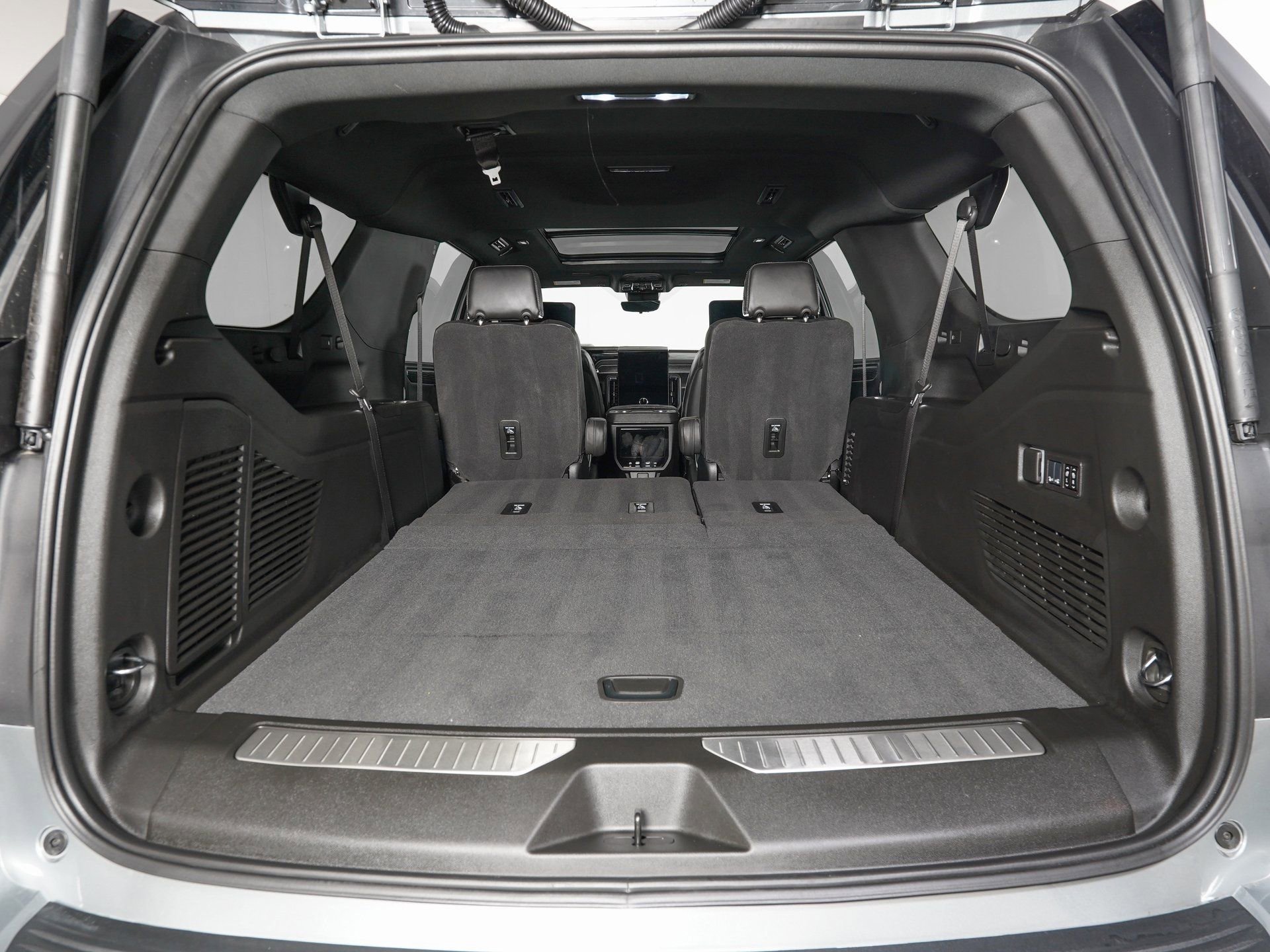 Used 2026 GMC Yukon XL AT4 Ultimate image 14