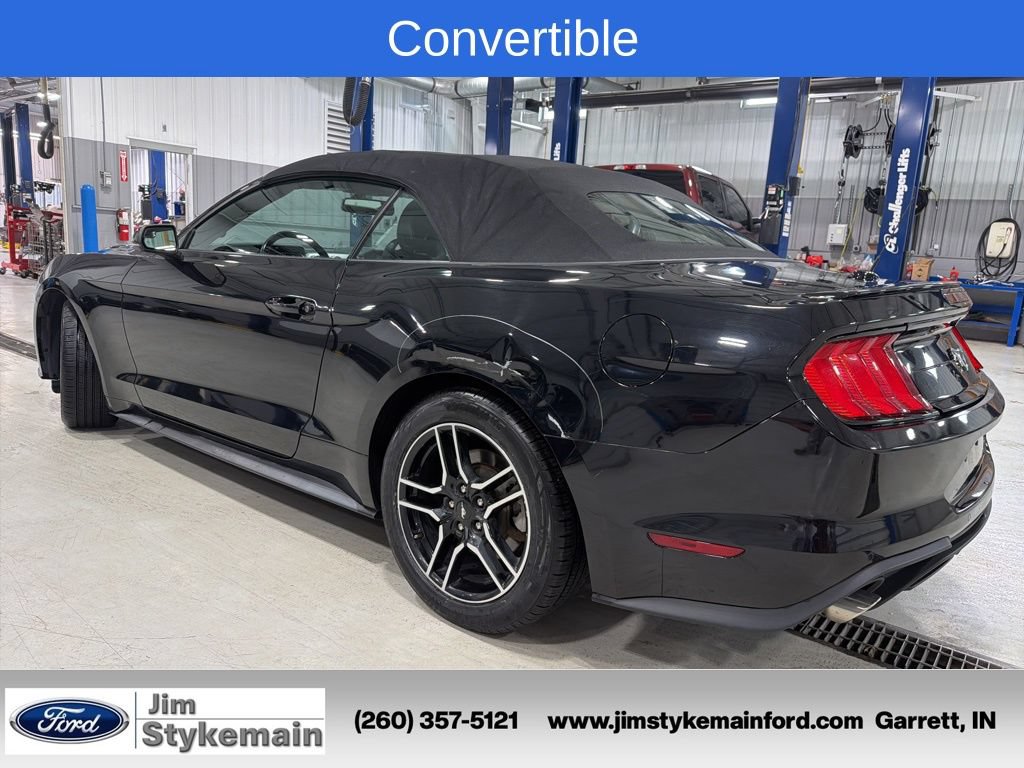Used 2020 Ford Mustang Premium RWD image 5