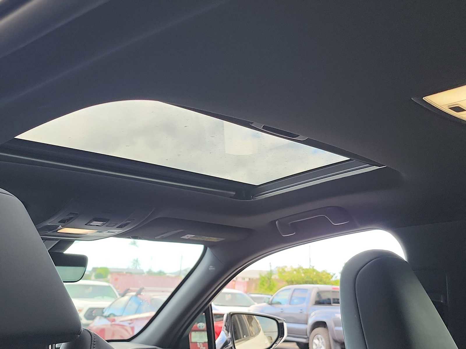 Used 2021 Lexus UX 250h 250h Luxury image 23