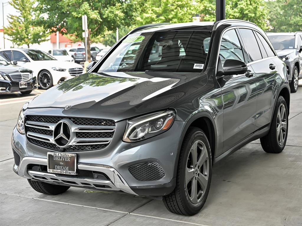 Used 2019 Mercedes-Benz GLC 300 4MATIC image 3