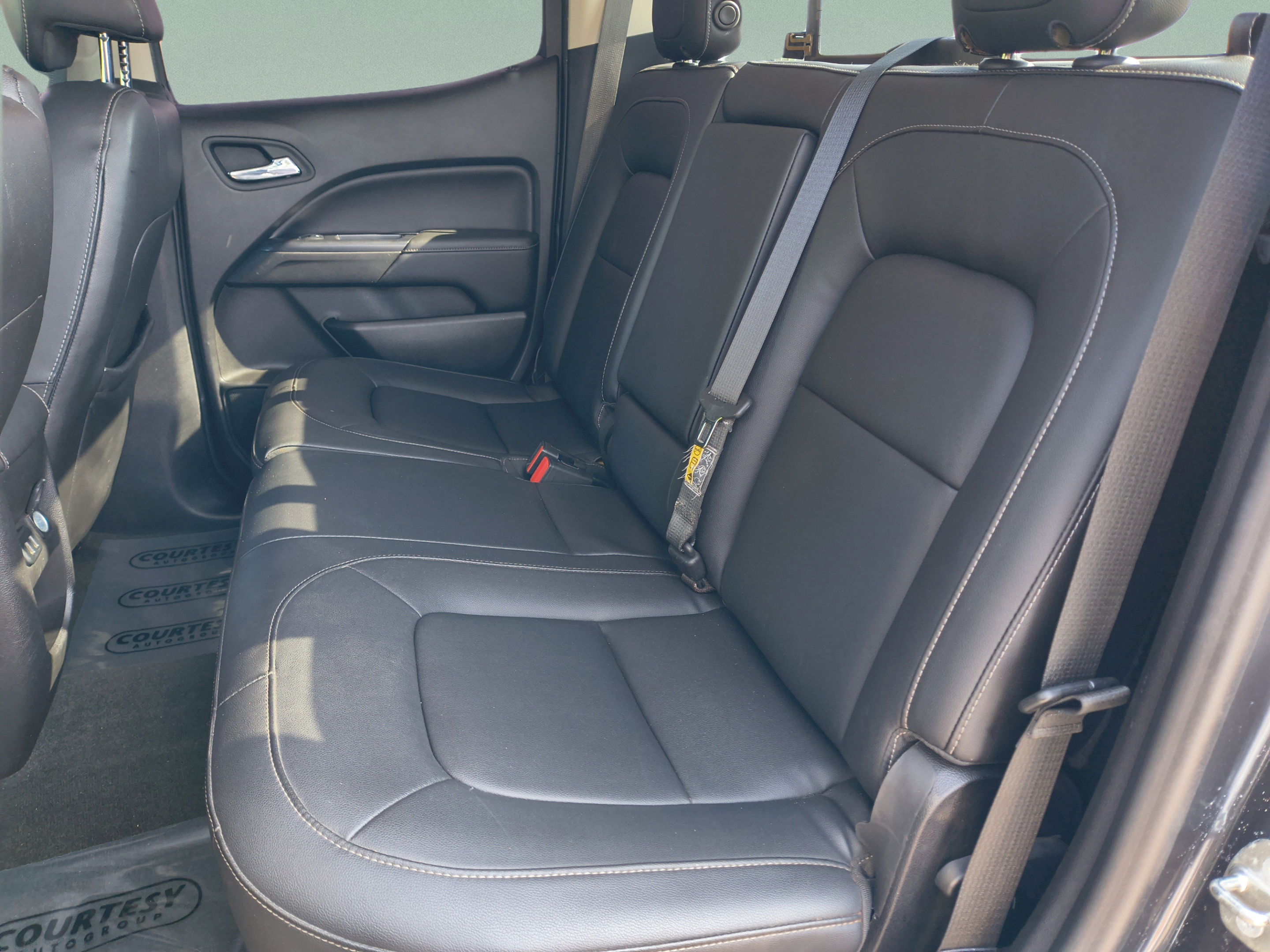 Used 2016 GMC Canyon SLT w/ Driver Alert Package RWD image 18