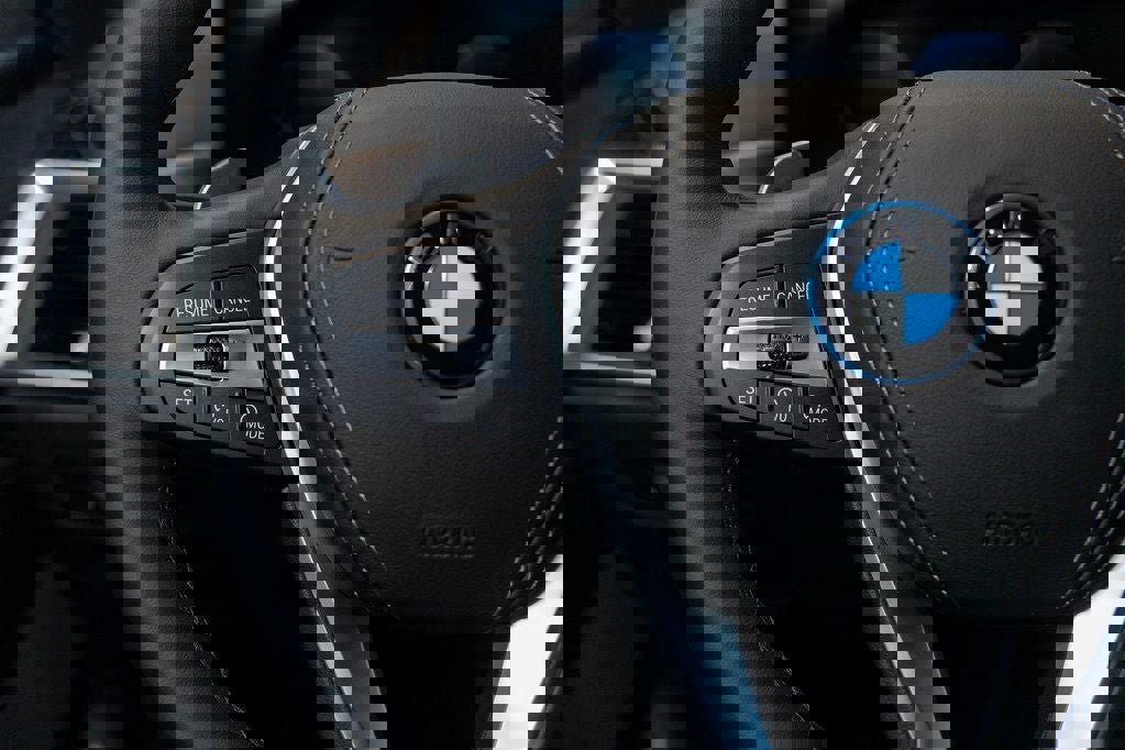 New 2026 BMW X5 xDrive50e image 26