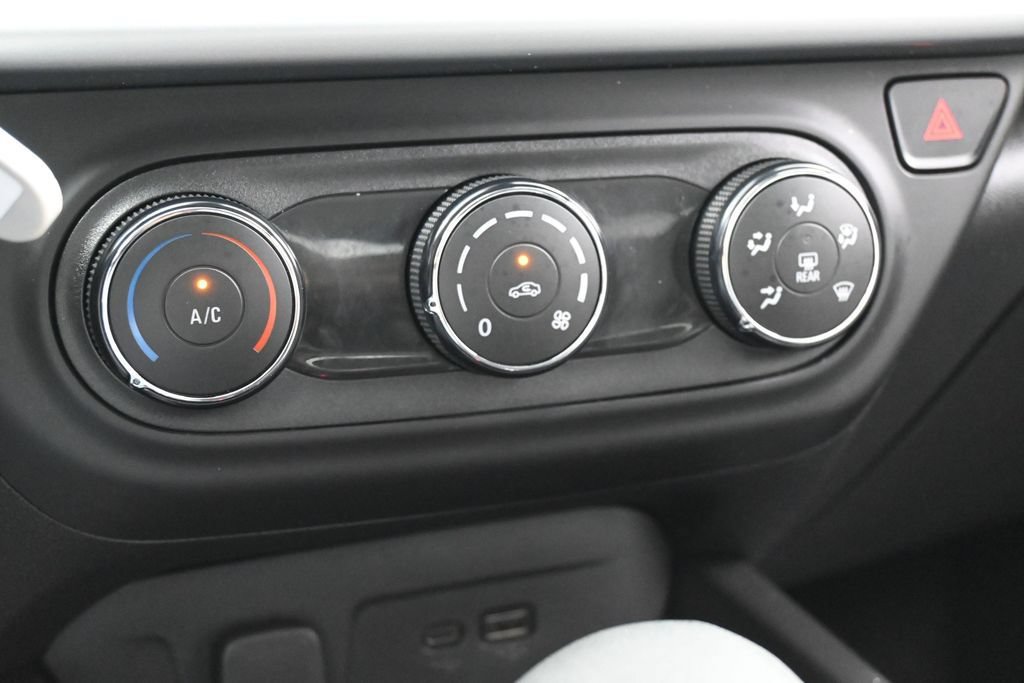 Used 2024 Chevrolet Trax LS FWD image 19