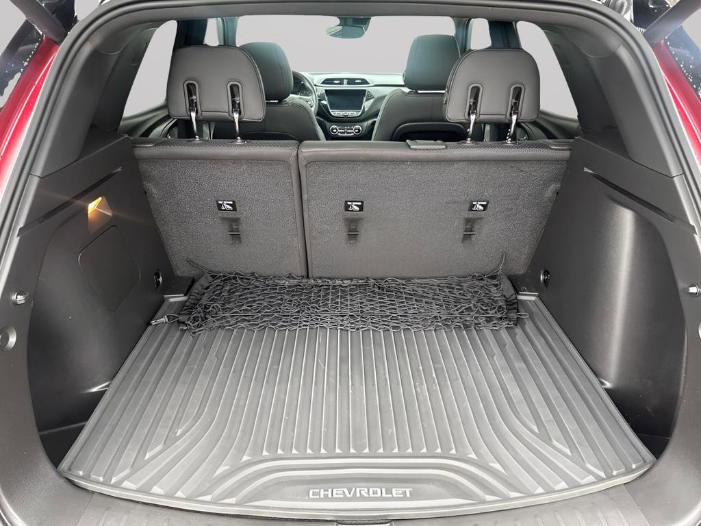 Used 2023 Chevrolet TrailBlazer RS w/ Sun and Liftgate Package image 12