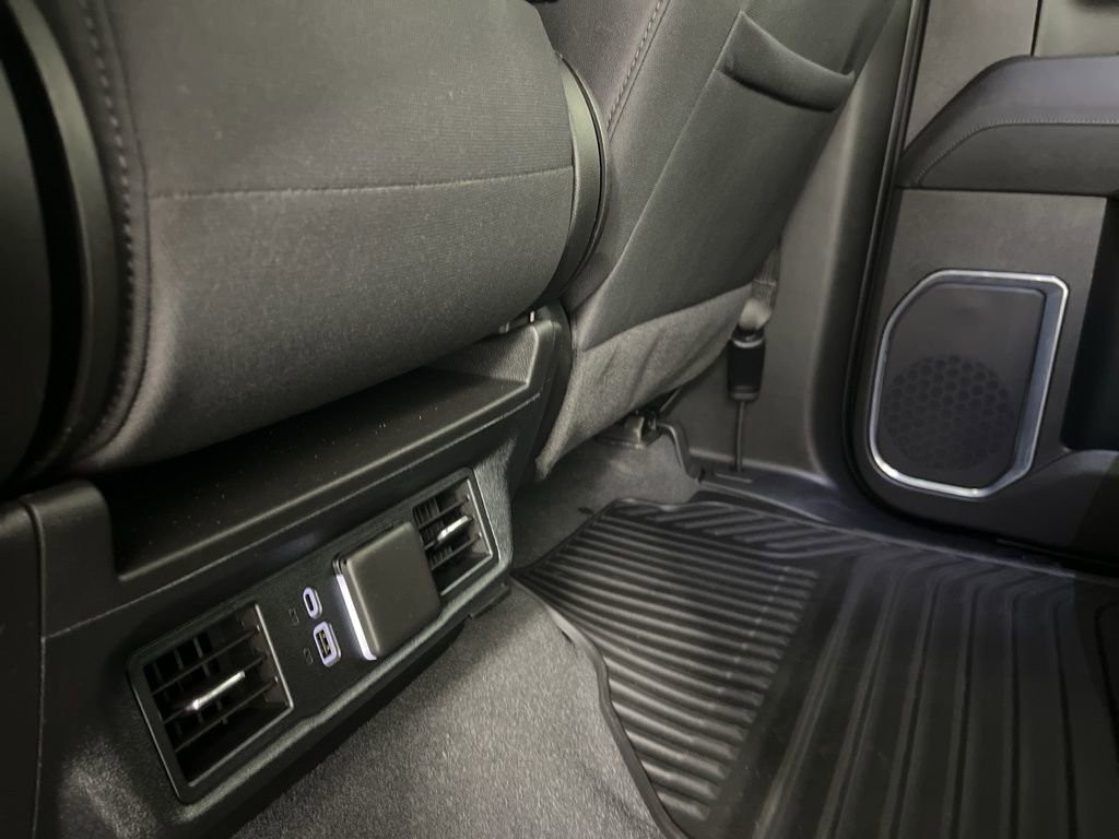 Used 2024 GMC Sierra 1500 Elevation image 26