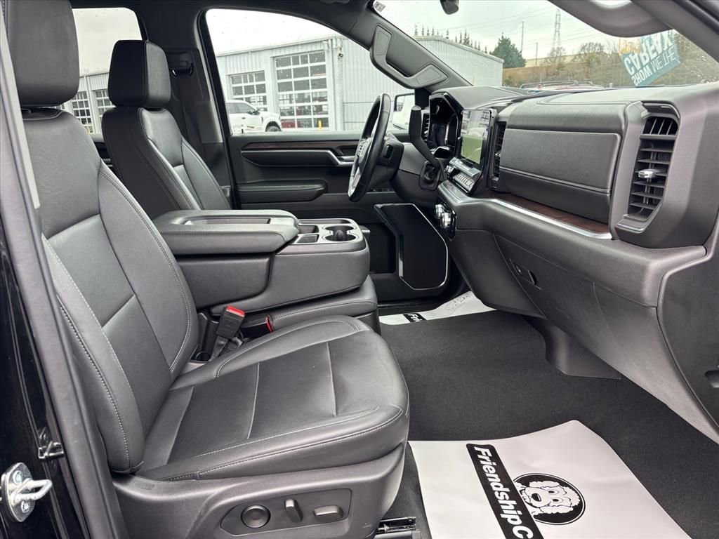 Used 2024 GMC Sierra 1500 SLT image 15