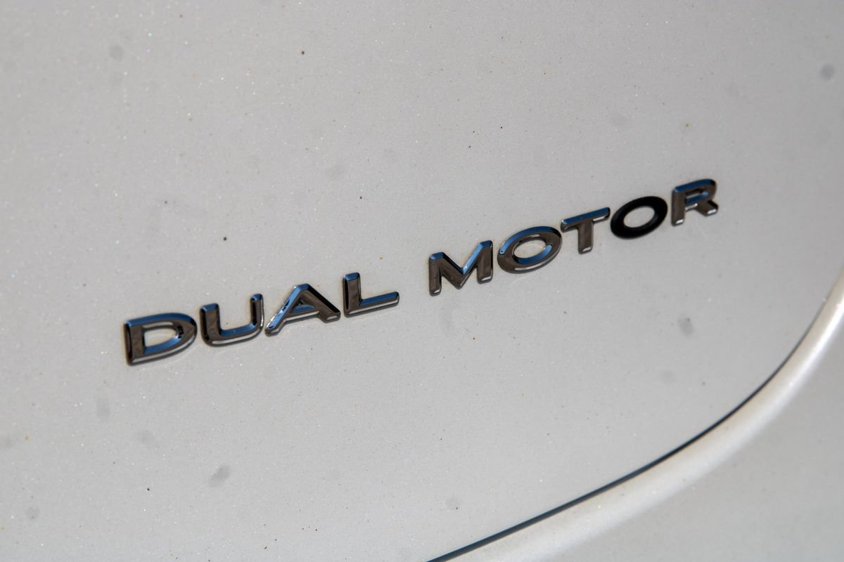 Used 2022 Tesla Model 3 Long Range AWD/4WD image 41