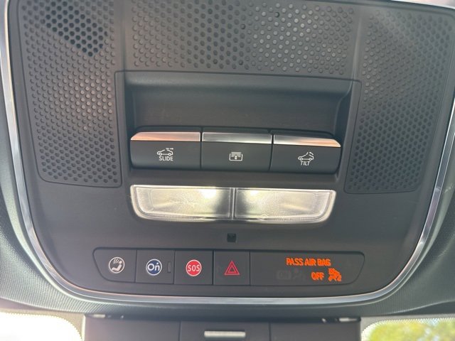 Used 2024 Chevrolet Traverse RS image 23