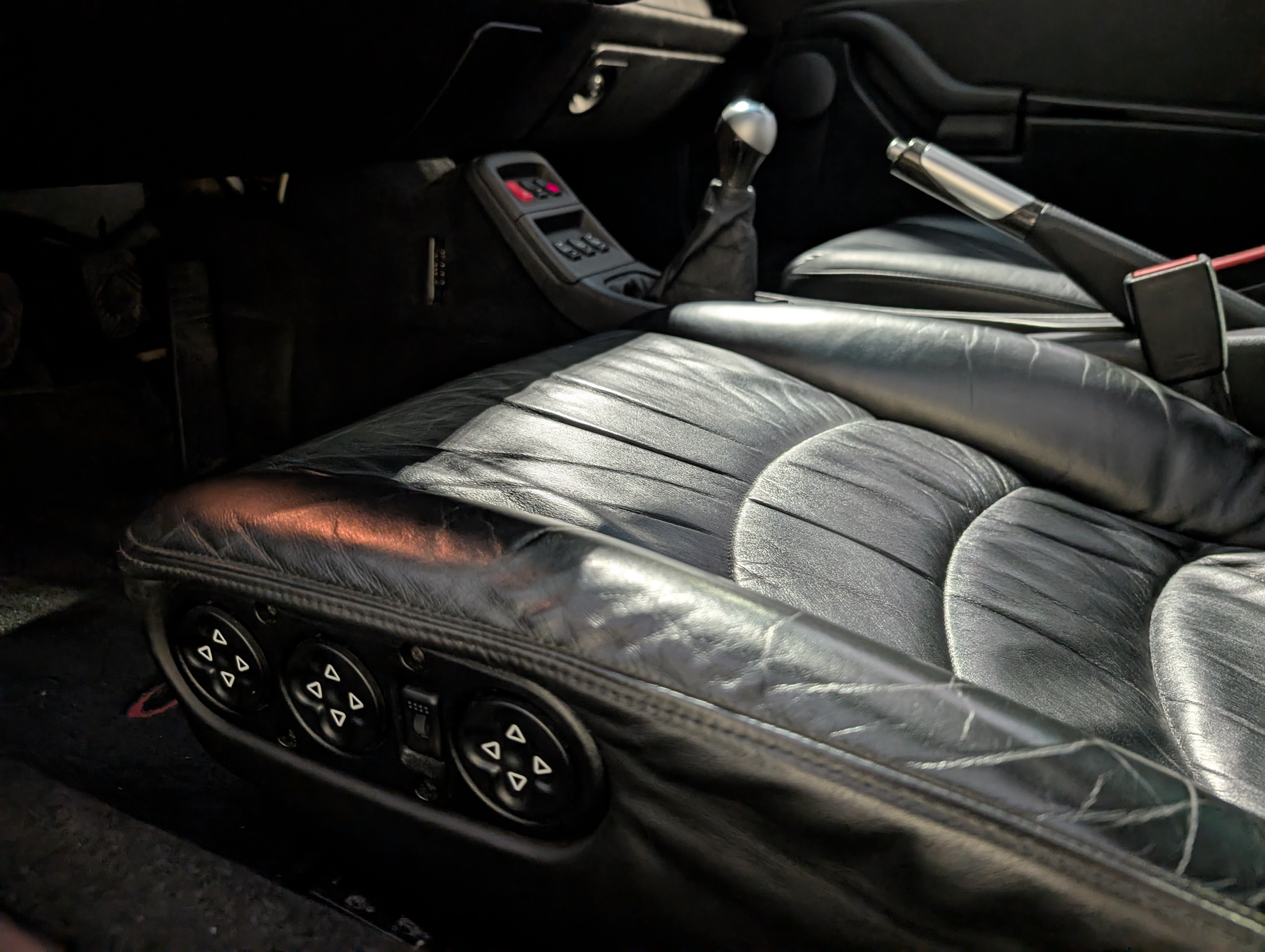 Used 1997 Porsche 911 Carrera 4S AWD/4WD image 18