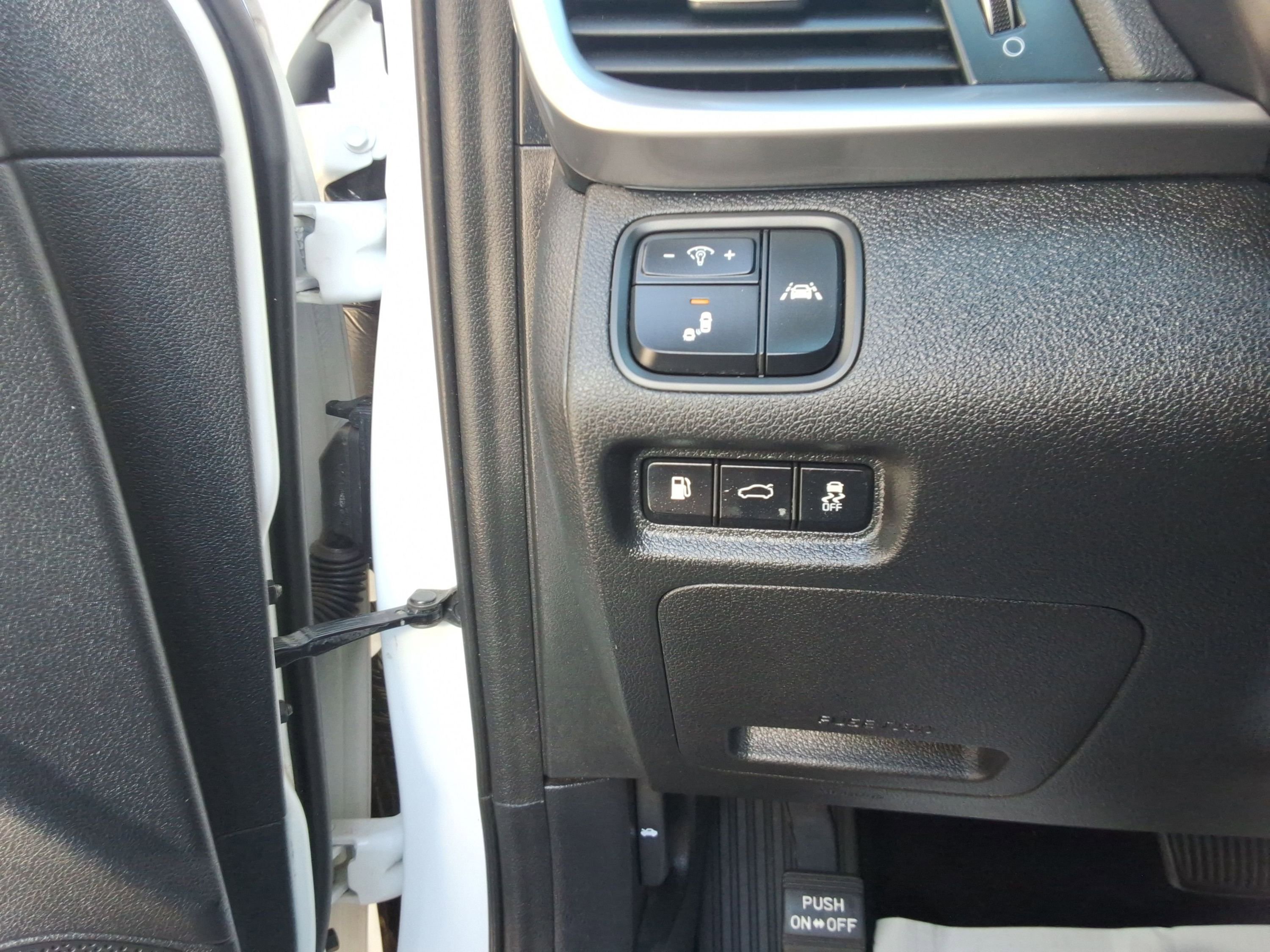 Used 2020 Kia Optima LX image 20