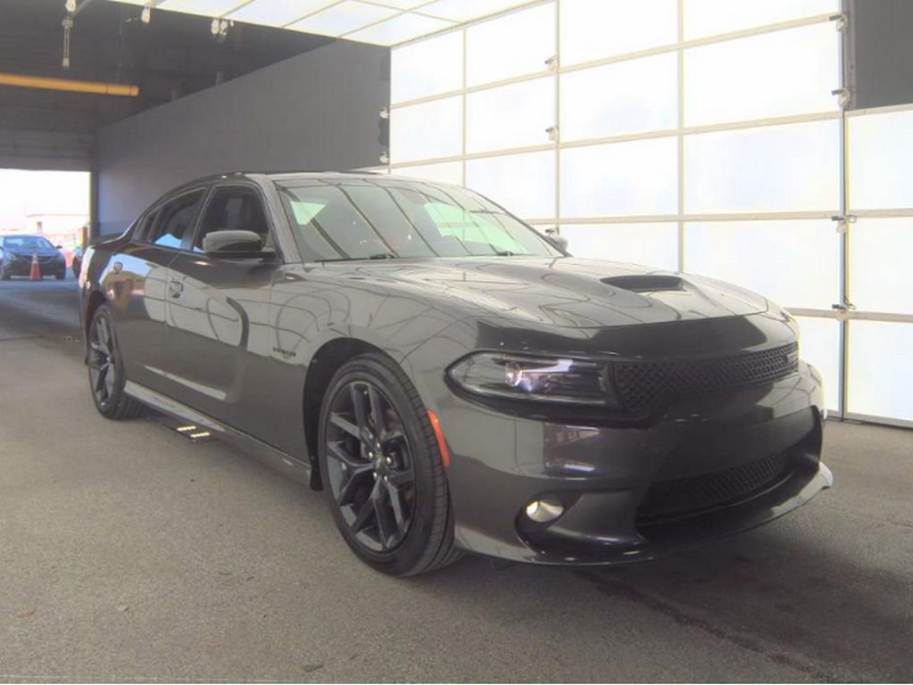 Used 2022 Dodge Charger R/T w/ Plus Group RWD image 4