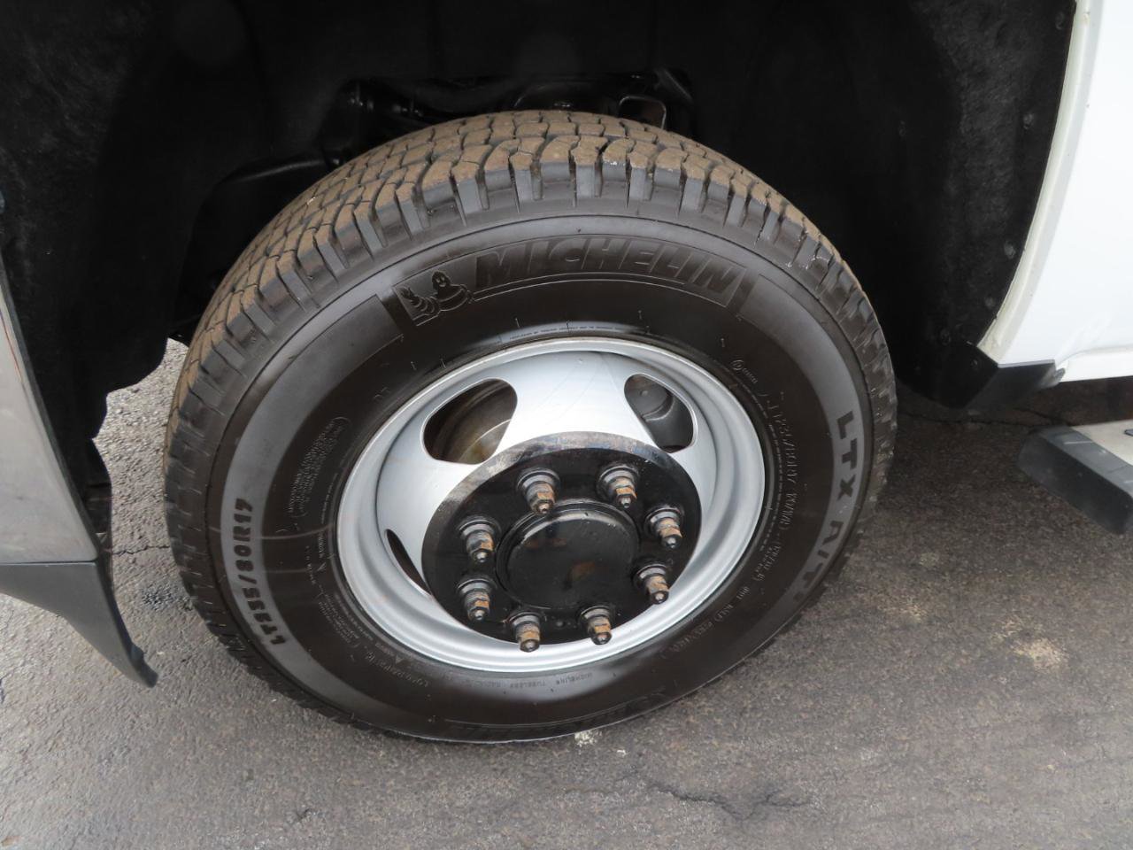 Used 2018 Chevrolet Silverado 3500 W/T w/ WT Convenience Package image 11