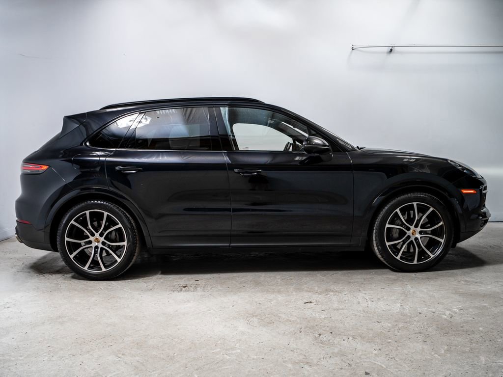 Used 2022 Porsche Cayenne S AWD/4WD image 8