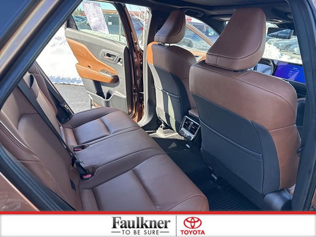 Used 2025 Toyota Crown Signia Limited image 14