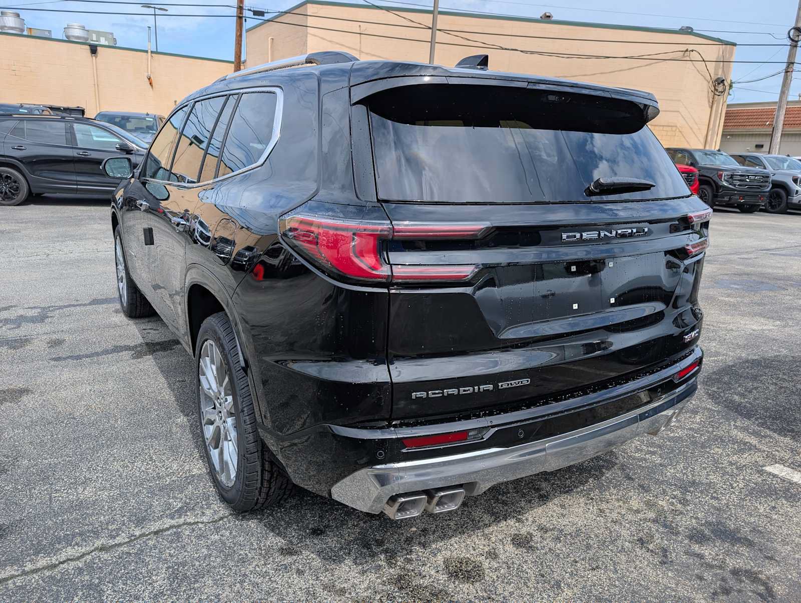 New 2026 GMC Acadia Denali w/ Super Cruise Package AWD/4WD image 9