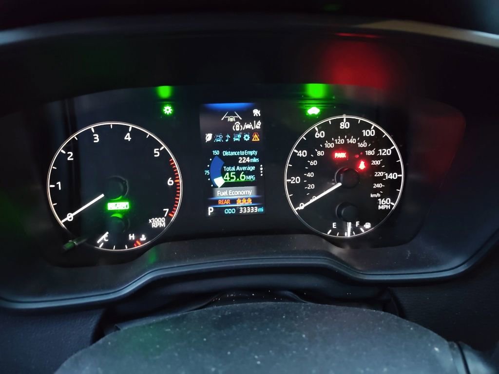 Used 2023 Toyota Corolla LE w/ Carpet Mat Package (TMS) image 8