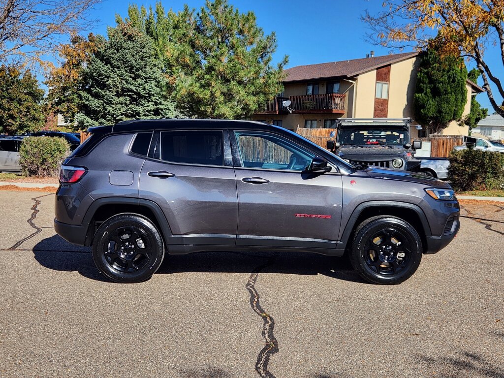 Used 2023 Jeep Compass Trailhawk image 2