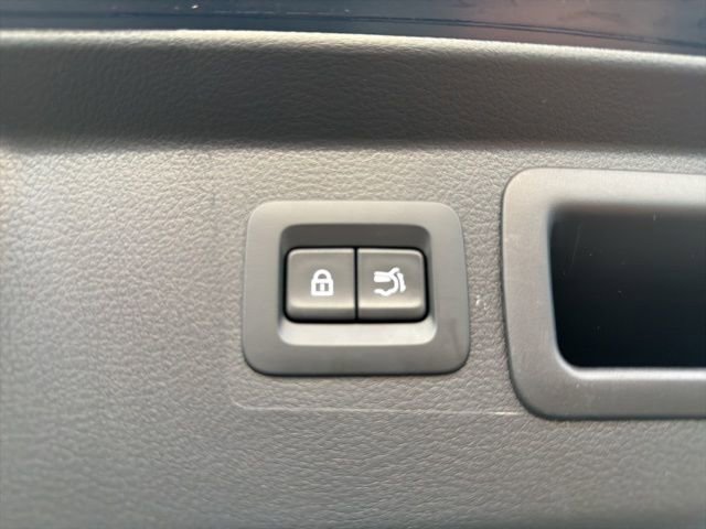 Used 2025 MAZDA CX-50 AWD 2.5 S w/ Cargo Package image 28