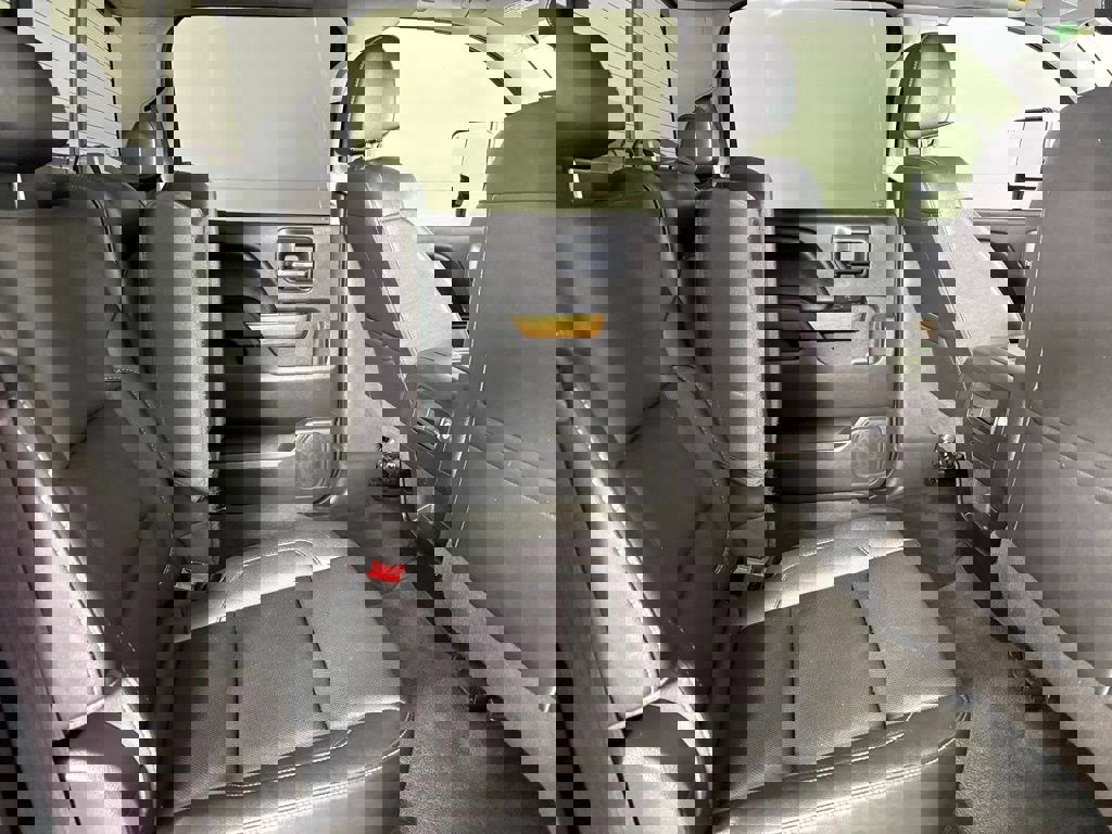 Used 2017 Chevrolet Silverado 1500 LTZ image 33