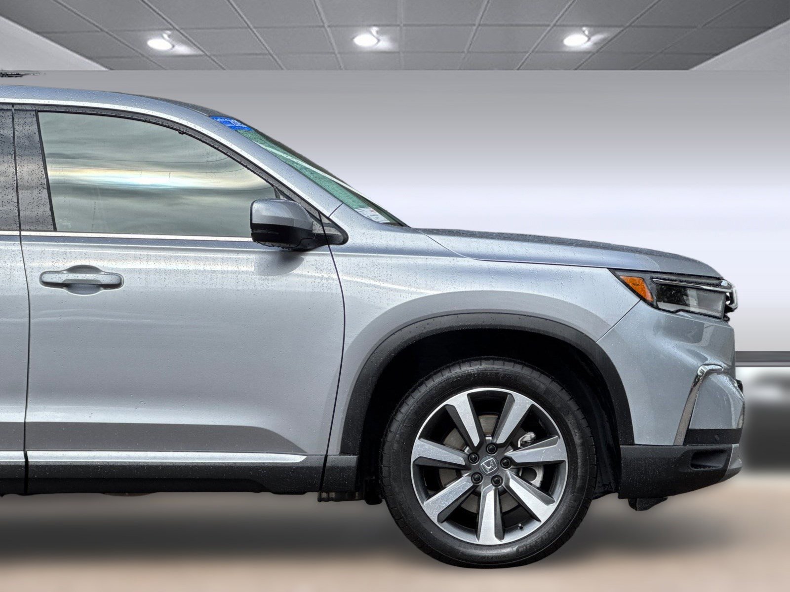 Certified 2025 Honda Pilot Touring image 37