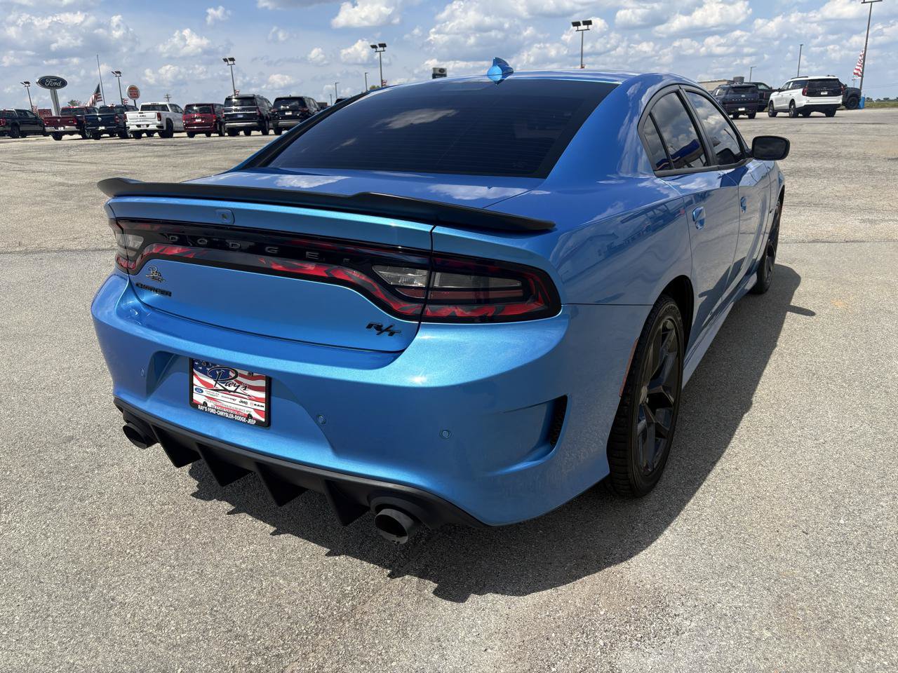 Used 2023 Dodge Charger R/T w/ Blacktop Package RWD image 3
