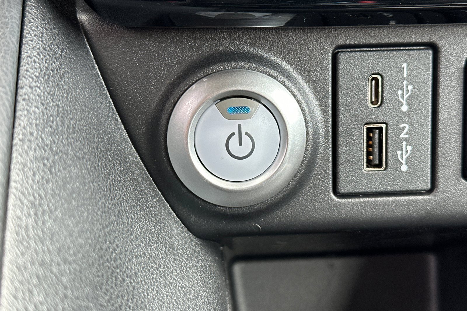 Certified 2023 Nissan Leaf SV Plus image 26