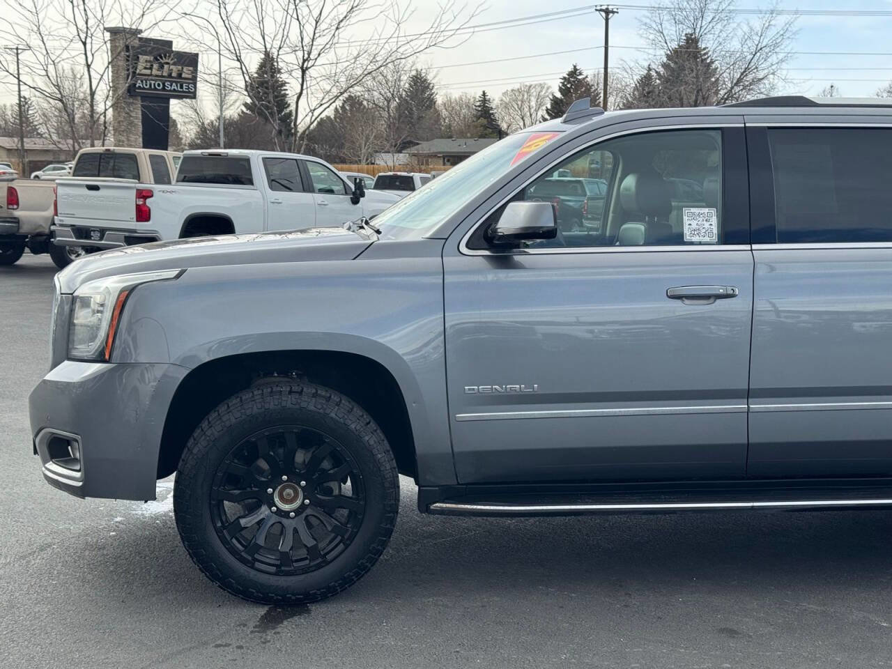 Used 2019 GMC Yukon XL Denali AWD/4WD image 13