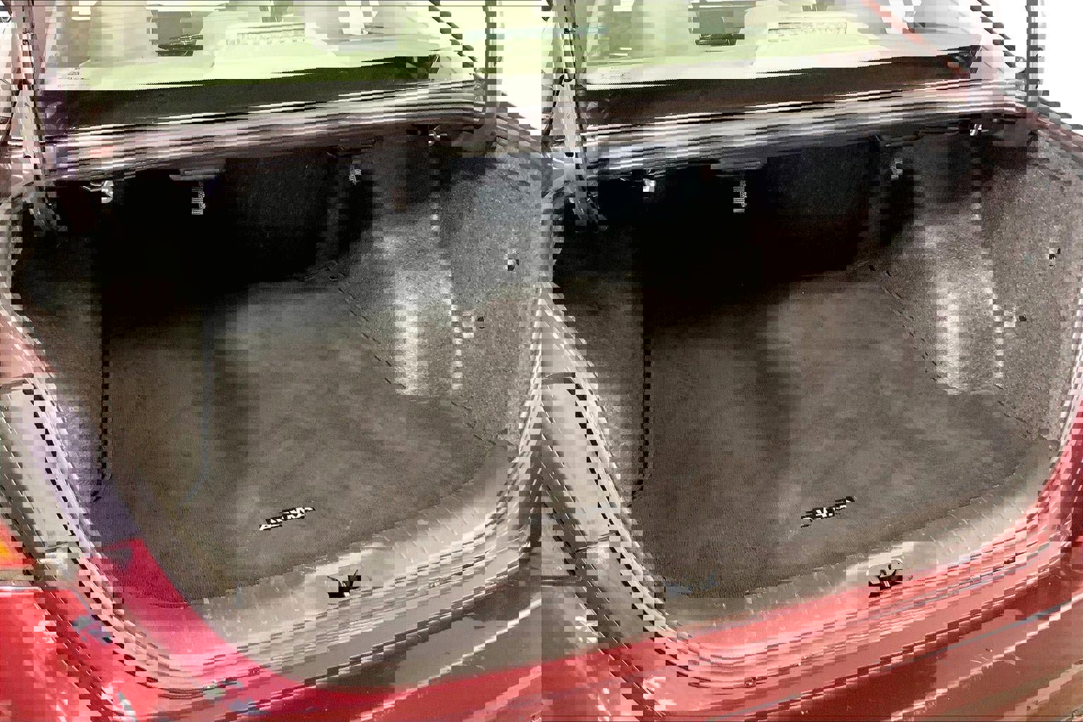 Used 2025 Nissan Altima 2.5 SV image 4