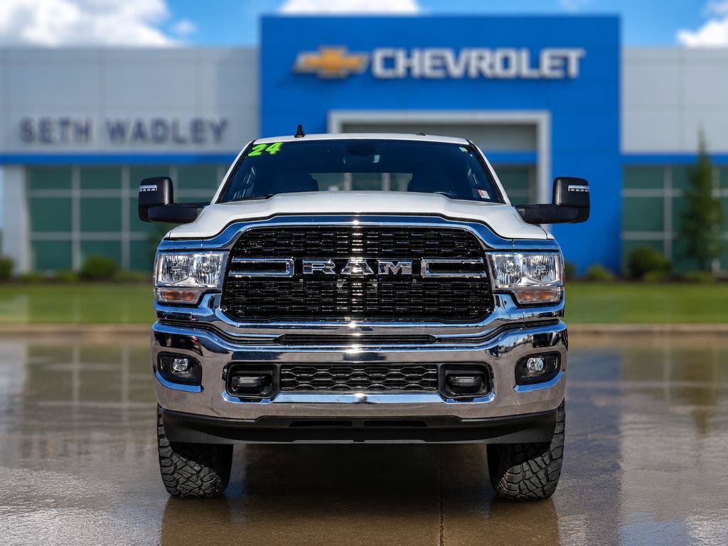 Used 2024 RAM 3500 Big Horn AWD/4WD image 57