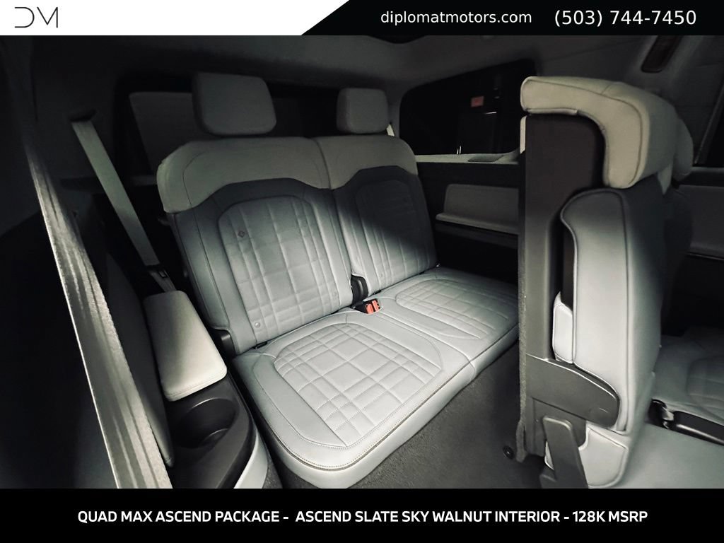 Used 2026 Rivian R1S Premium AWD/4WD image 23
