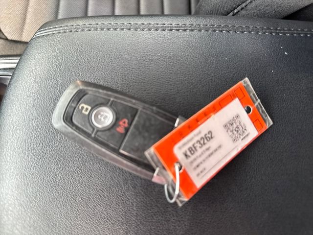 Used 2019 Ford Edge SE image 27