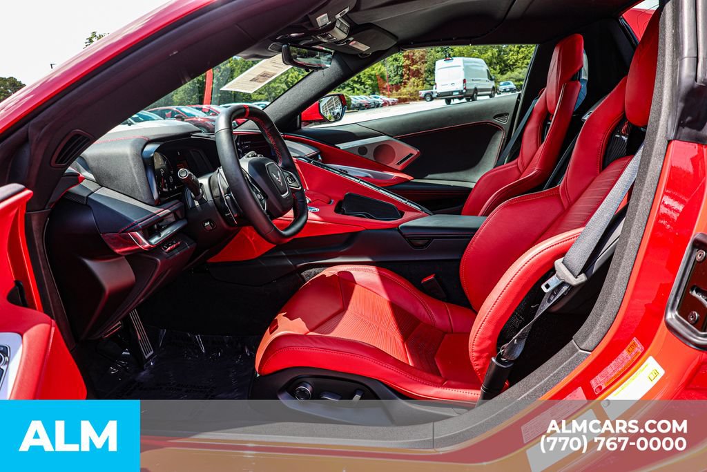 Used 2024 Chevrolet Corvette Stingray Preferred Conv w/ 2LT RWD image 17