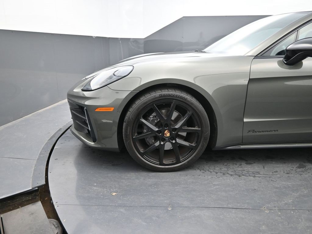New 2025 Porsche Panamera image 11