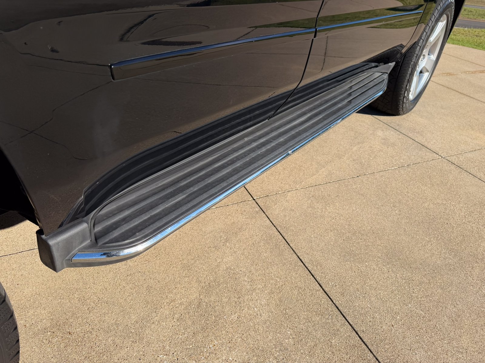 Used 2019 Chevrolet Tahoe Premier RWD image 9