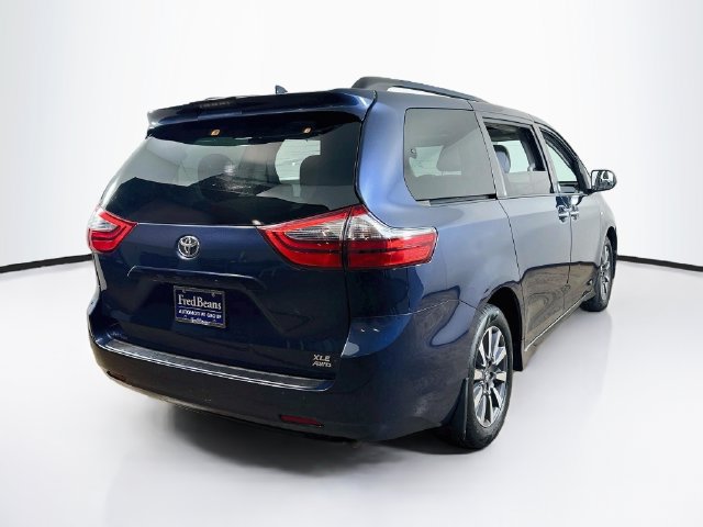 Used 2020 Toyota Sienna XLE AWD/4WD image 10