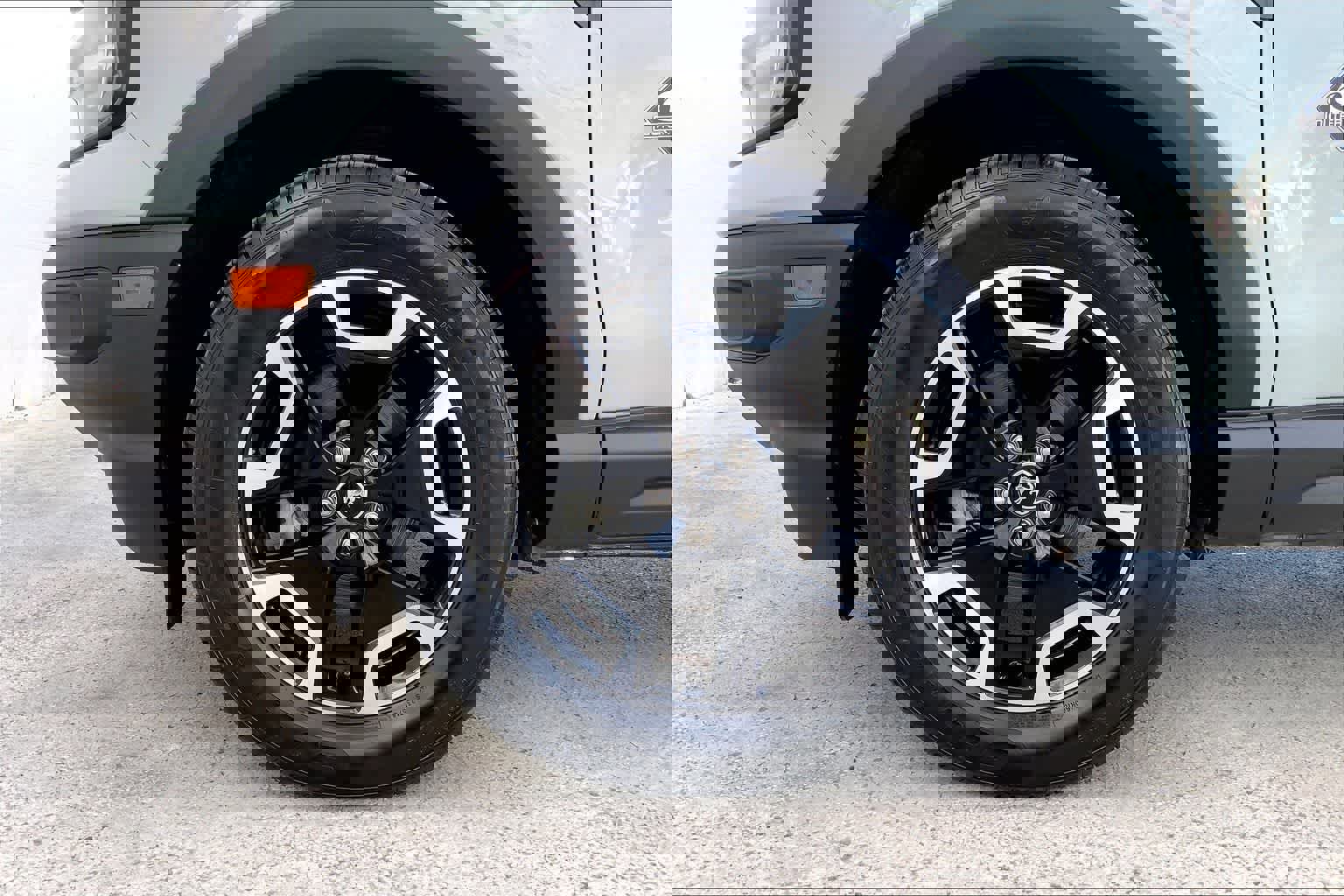 Used 2021 Ford Bronco Sport Outer Banks w/ Outer Banks Package (96D) image 9