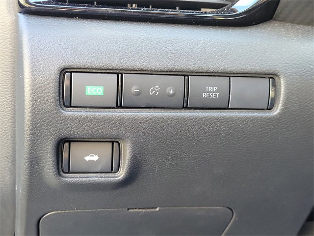 Used 2025 Nissan Sentra SV w/ SV Premium Package image 28