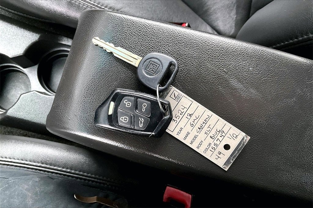 Used 2012 GMC Canyon SLT image 32