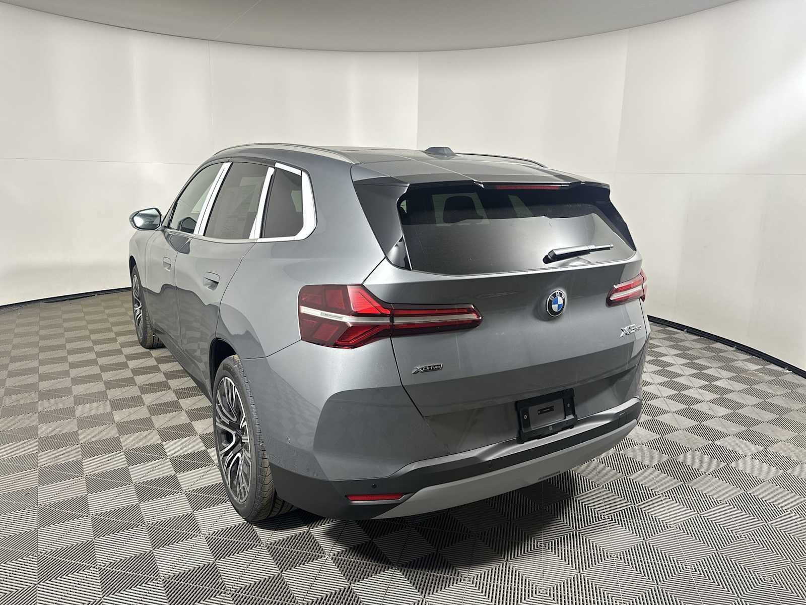 New 2026 BMW X3 xDrive30 w/ Convenience Package image 3