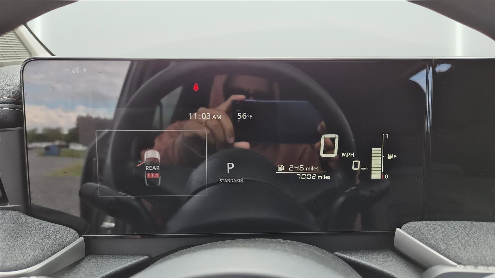 Used 2025 Nissan Kicks SV w/ Charging Package image 13