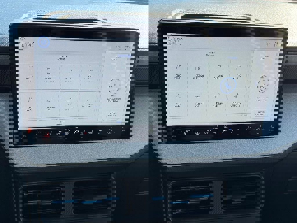 New 2026 Ford Maverick XLT w/ XLT Luxury Package image 25