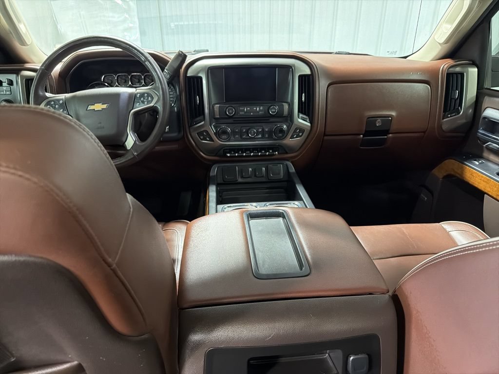 Used 2015 Chevrolet Silverado 2500 High Country w/ Duramax Plus Package AWD/4WD image 3