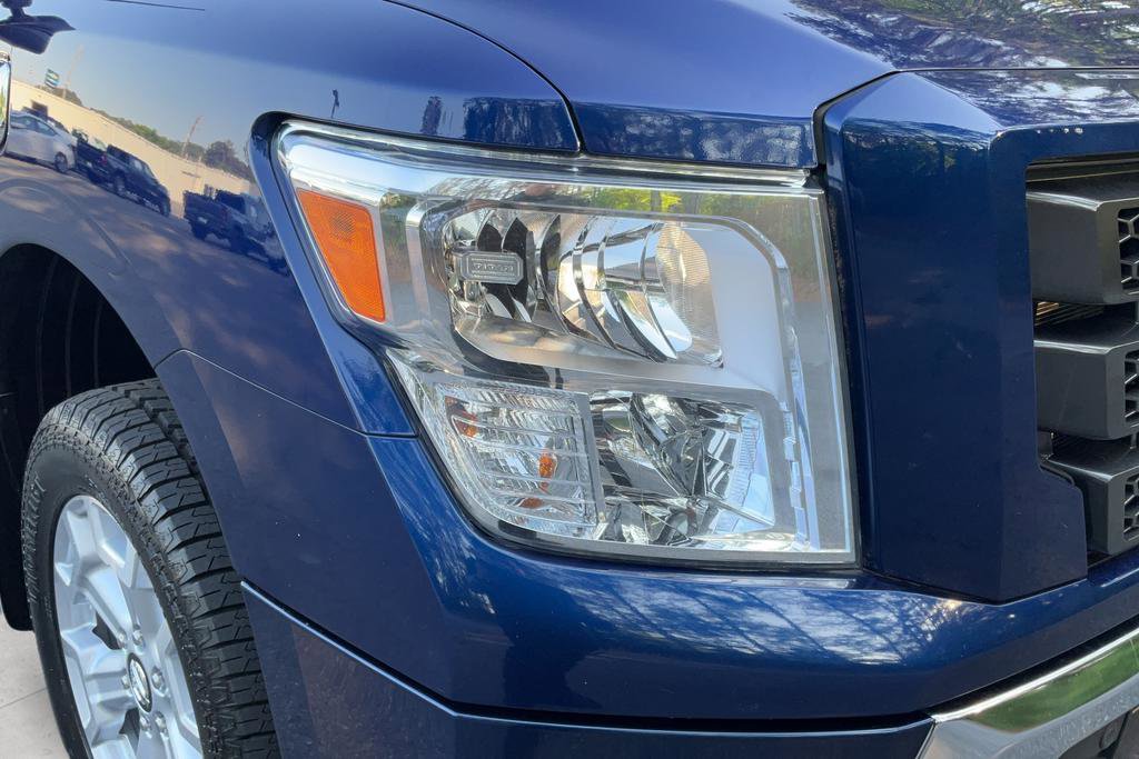 Used 2021 Nissan Titan SV w/ SV Convenience Package AWD/4WD image 31