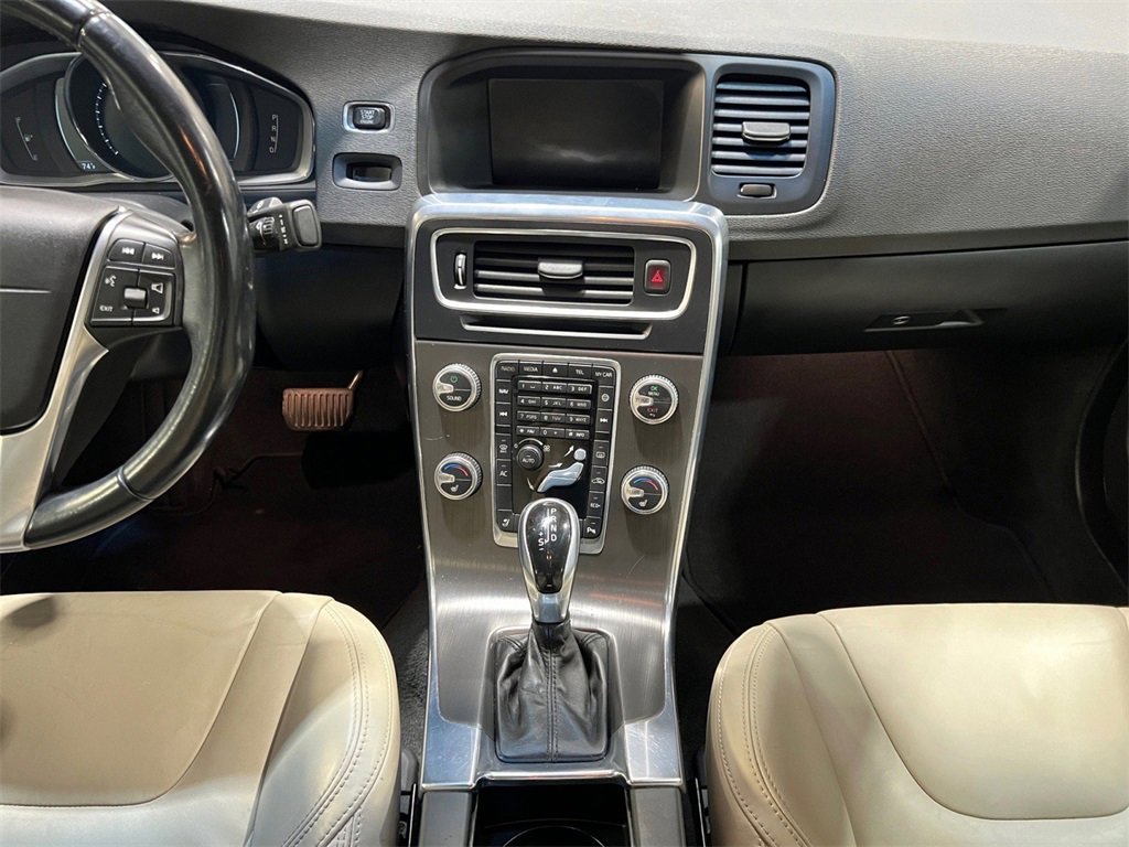 Used 2015 Volvo S60 T5 Premier image 33