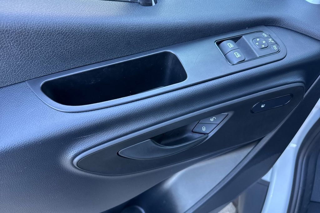 Used 2024 Mercedes-Benz Sprinter 2500 image 10