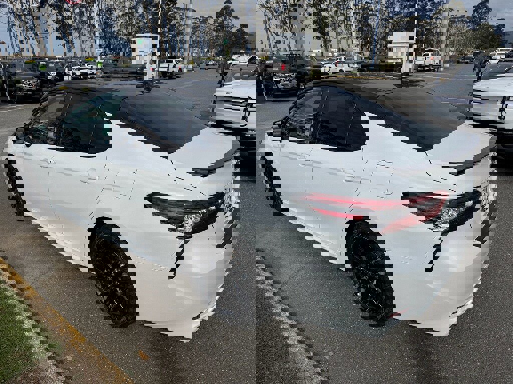 Used 2022 Toyota Camry XSE w/ Navigation Upgrade Package image 3